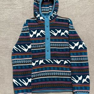 North Face Pull Over Sweater